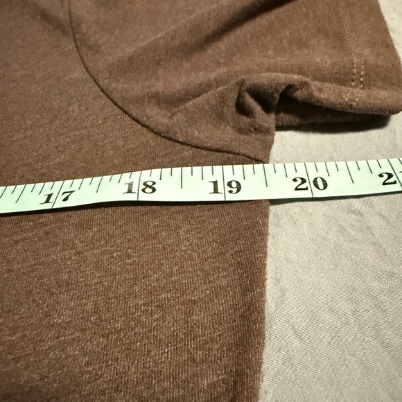 Ariat Boots Co T-shirt Women's Size Large Brown Desert Motel Cowgirl - Picture 6 of 6